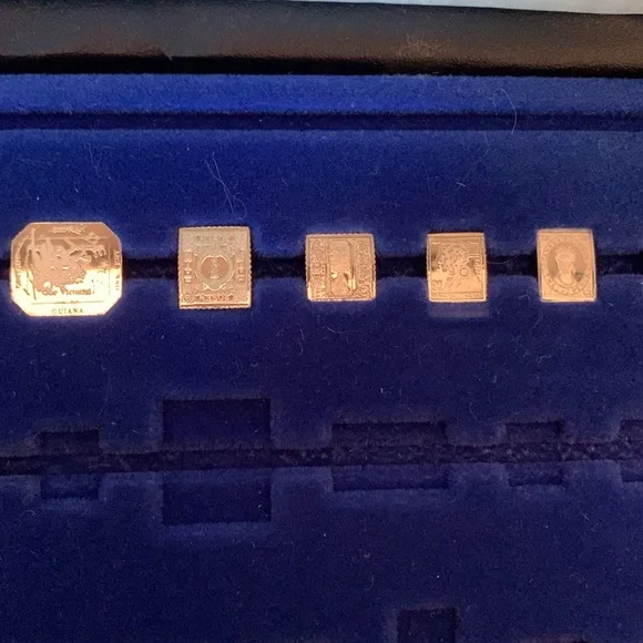 Collection of 25 mini sterling silver stamps from around the world in hard case - Picture 8 of 14